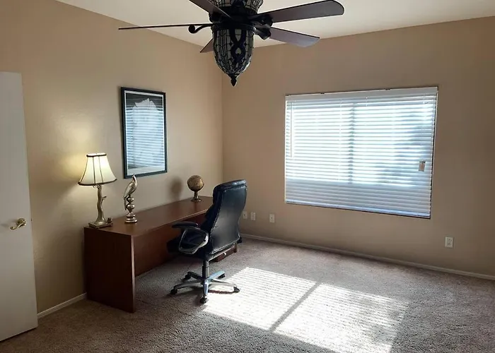Bella Oasis Family Retreat Holiday home El Mirage