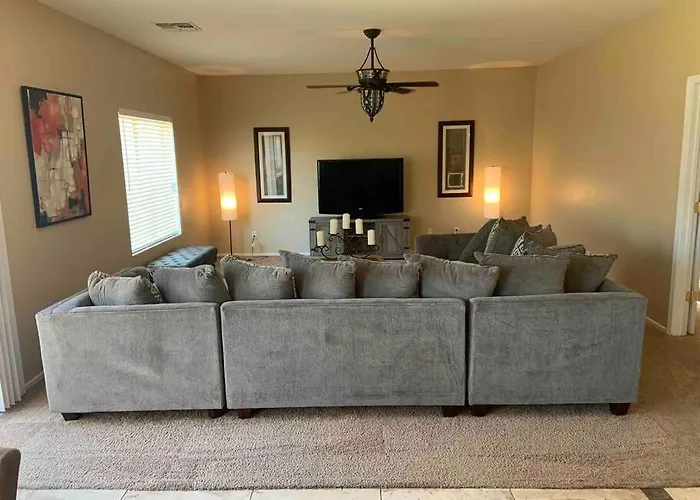 Bella Oasis Family Retreat Holiday home *